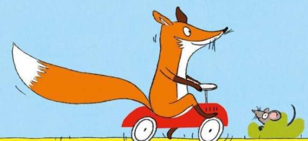 Niedlicher Kleiner Fuchs, Der Ein Auto Fährt, Geht In Den Wald